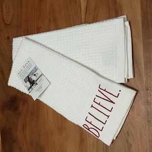 NWT🧑🎄 Rae Dunn Christmas Holiday KitchenTowels. Set of 2